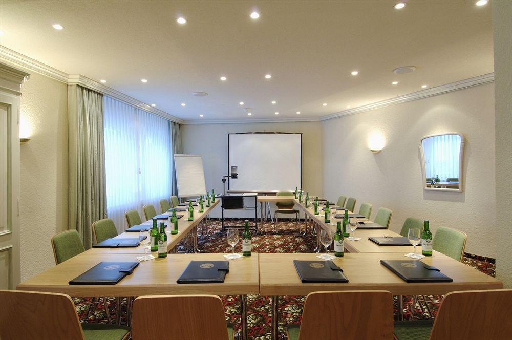 Posthotel Holiday Villa Arosa İş olanakları fotoğraf