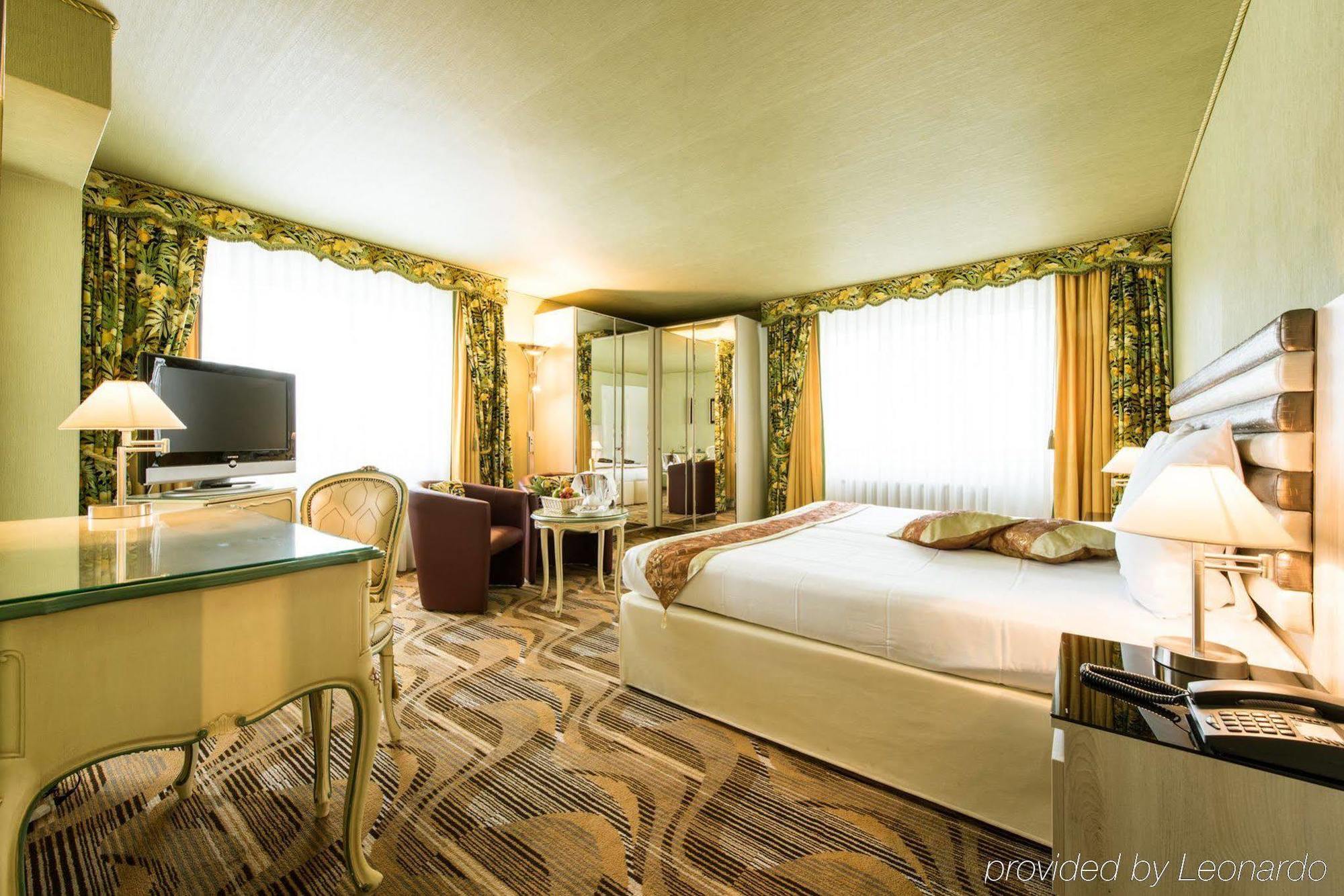 Posthotel Holiday Villa Arosa Dış mekan fotoğraf