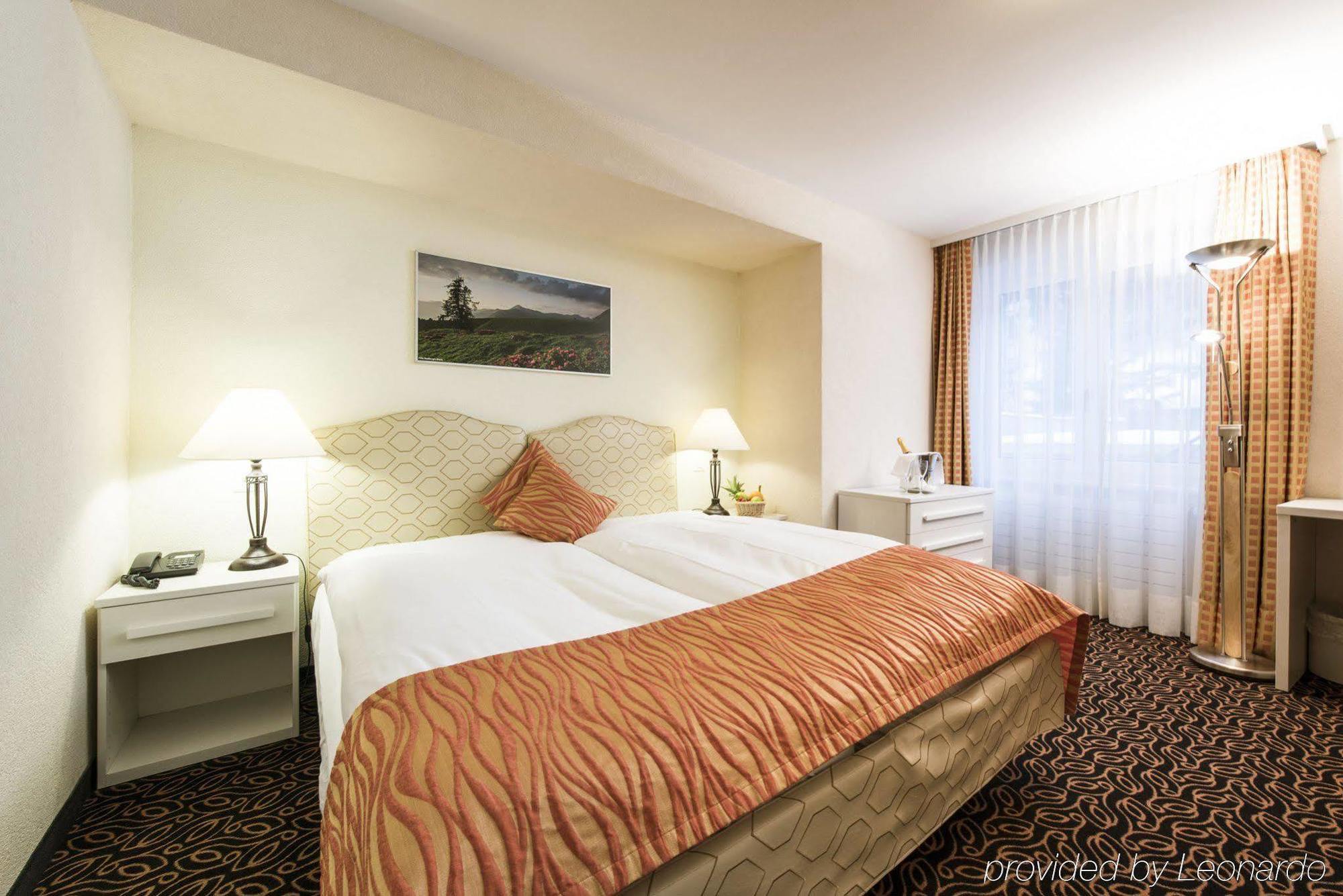 Posthotel Holiday Villa Arosa Dış mekan fotoğraf
